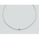 Miluna collana in perle Oriente con sfera picchiettata in oro bianco PCL4526